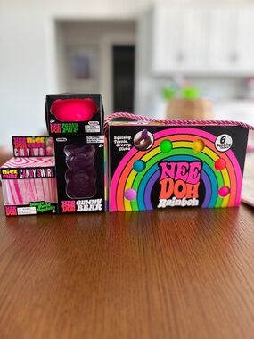 Authentic Needoh Bundle, Rainboh, Funky Pup, Candy Swirl, Gummy Bear